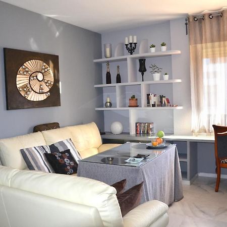 Cozy Apartment & Free Parking Sevilla Buitenkant foto